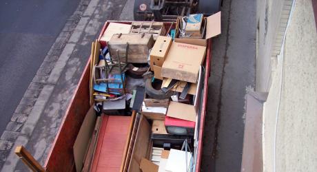 Odvoz nepořádku ze společných prostor