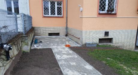 Nové stání motocyků